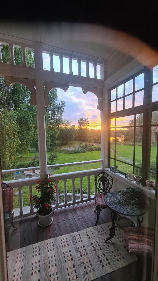 Skogsbrynet B&B, Bredsjoe Nya Herrgard Hällefors Exterior foto