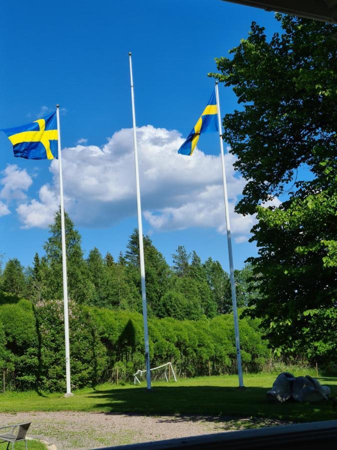 Skogsbrynet B&B, Bredsjoe Nya Herrgard Hällefors Exterior foto